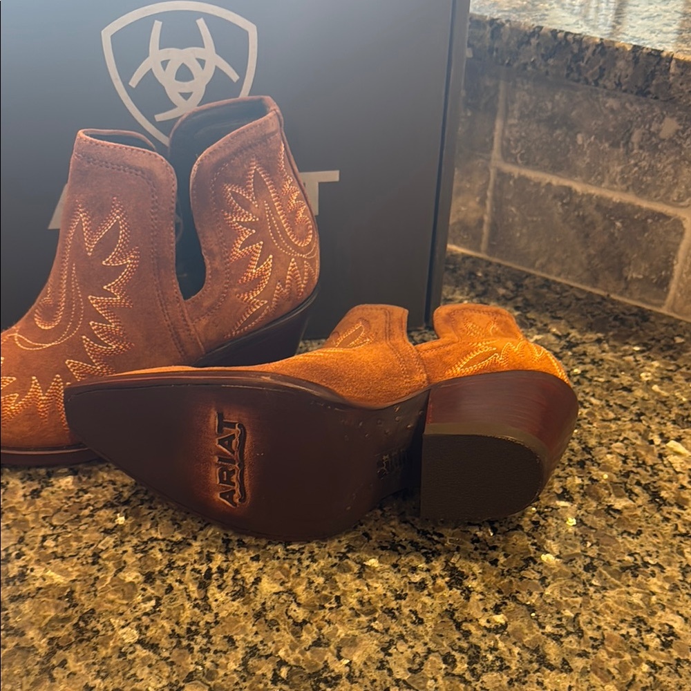 Ariat Cognac Ankle Booties with Western Stitching - Picture 2 of 5
